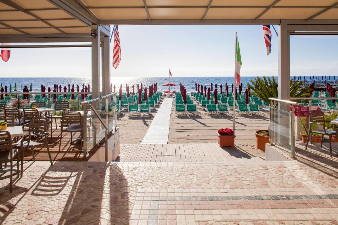 Hotel Villa Igea Diano Marina Exterior foto