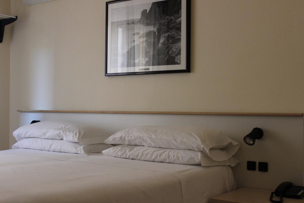 Hotel Villa Igea Diano Marina Habitación foto